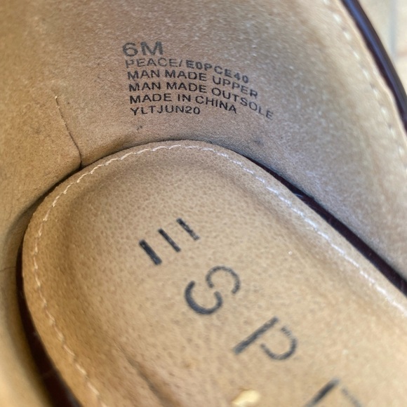 Esprit Women's Peace Croc Embossed D'Orsay Flat Bordeaux Size: 6 M color maroon - Picture 7 of 8